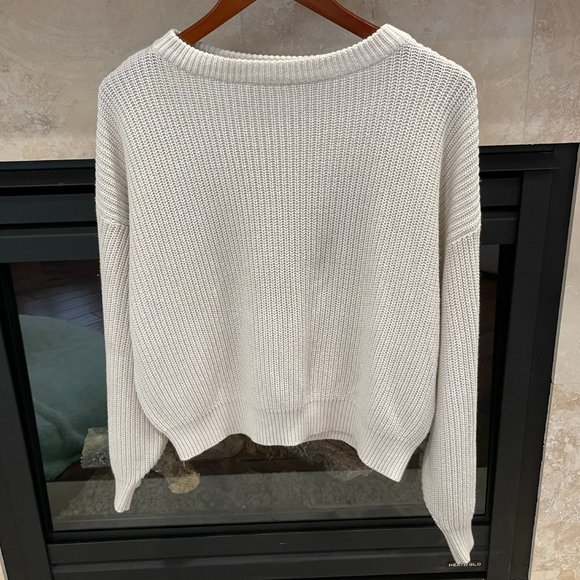 Brandy Melville Sweaters - SOLD!!! Brandy Melville Sweater